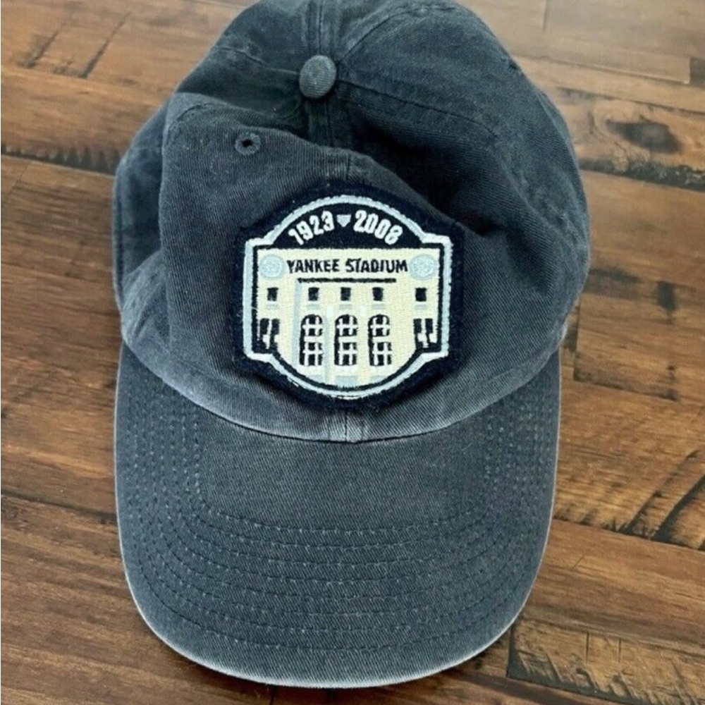 Authentic MLB Yankee Stadium 1923-2008 World Promotional Adjustable Gray